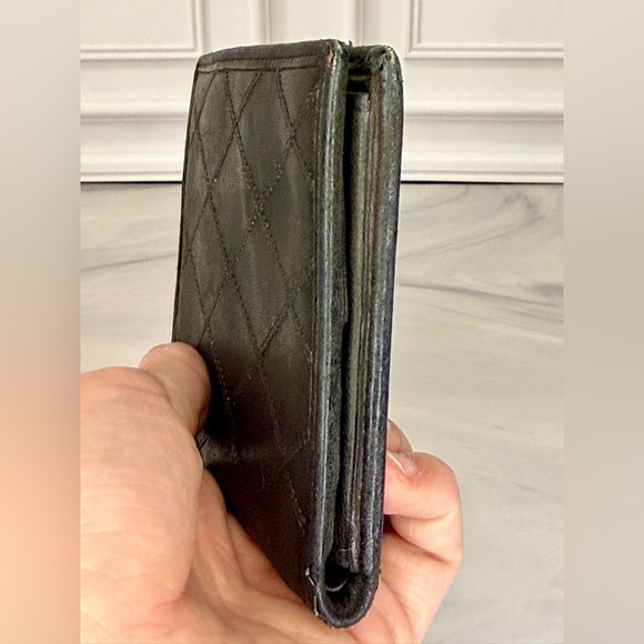 CHANEL Men’s Quilted Leather Bifold Wallet | Black | Includes COA - Picture 4 of 12